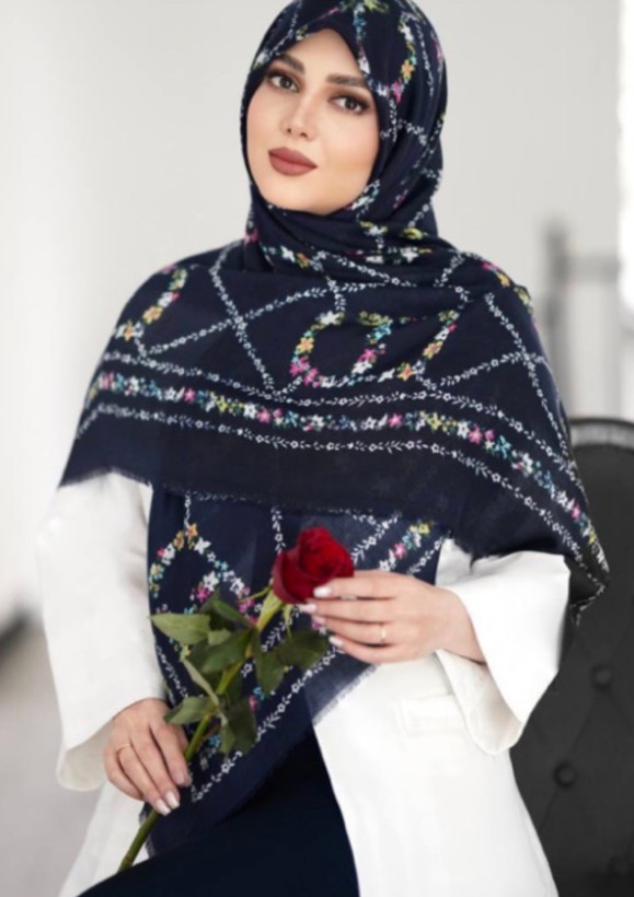 روسری زنانه نخی بهاره دورریش
